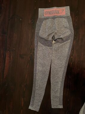 Gymshark Women’s Grey Seamless Leggings with Pink Logo Waistband